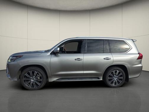 2021 Lexus LX 570 Three-Row