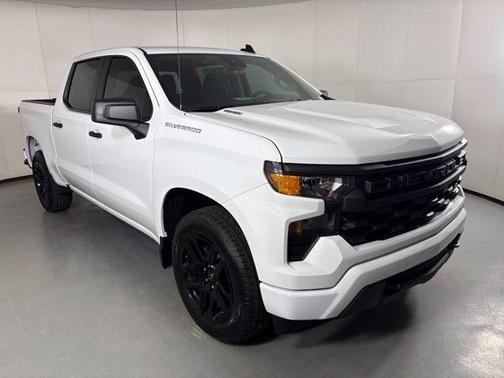 Summit White 2026 Chevrolet Silverado 1500 Custom