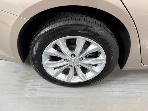 2025 Chevrolet Malibu LT