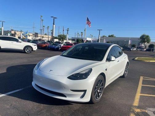 2023 Tesla Model 3 Base