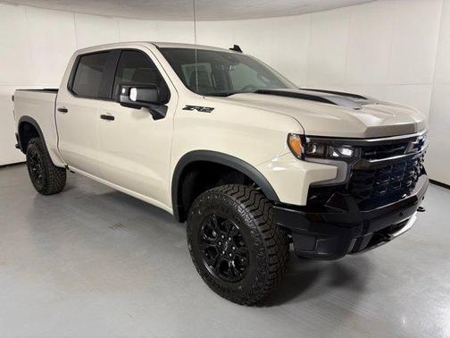 White Sand 2026 Chevrolet Silverado 1500 ZR2