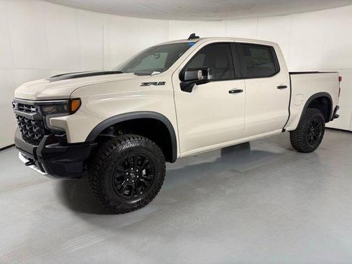 White Sand 2026 Chevrolet Silverado 1500 ZR2