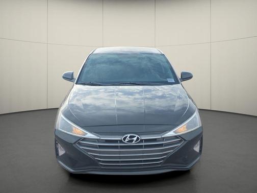Phantom Black 2019 Hyundai ELANTRA SE