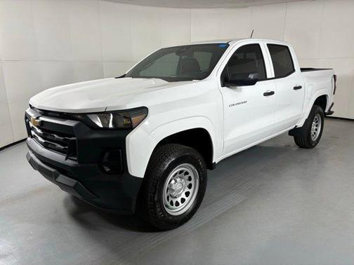 Summit White 2026 Chevrolet Colorado WT