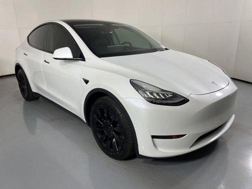 2022 Tesla Model Y Long Range