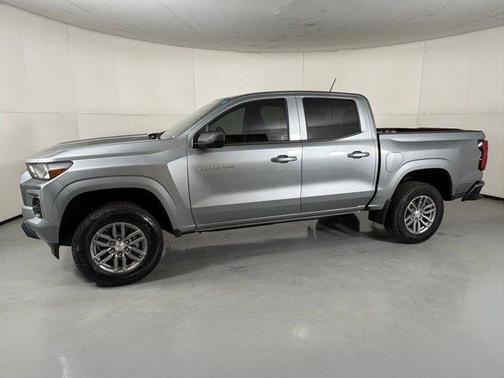 Sterling Gray Metallic 2026 Chevrolet Colorado LT