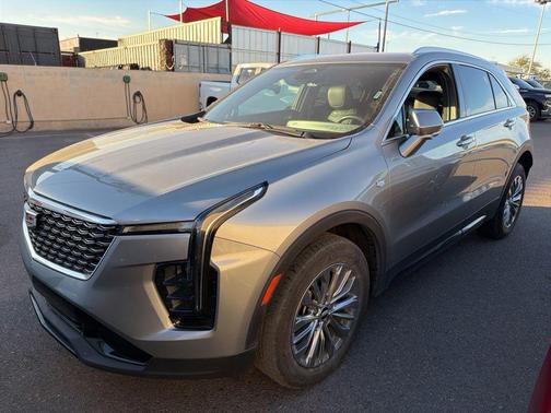 2024 Cadillac XT4 Premium Luxury