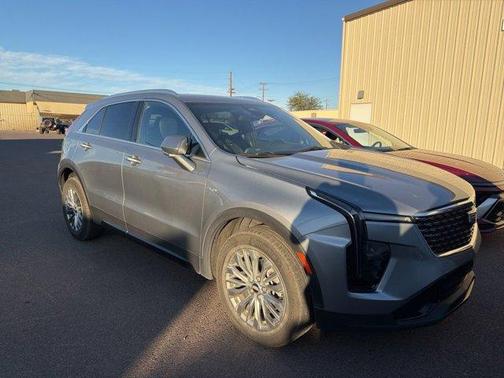 2024 Cadillac XT4 Premium Luxury