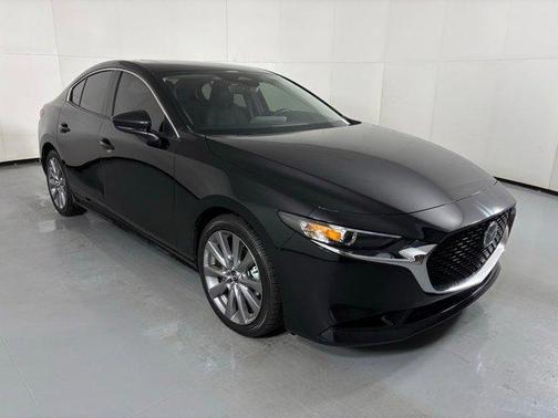 2025 Mazda Mazda3 FWD w/Preferred Package