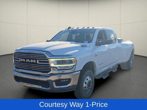 Bright White Clearcoat 2020 RAM 3500 Laramie