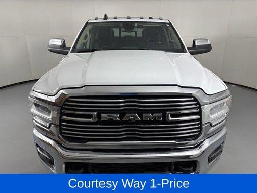Bright White Clearcoat 2020 RAM 3500 Laramie