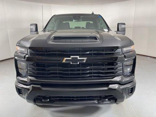 2025 Chevrolet Silverado 2500 Custom