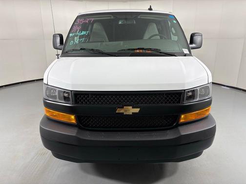 Summit White 2026 Chevrolet Express 2500 Work Van