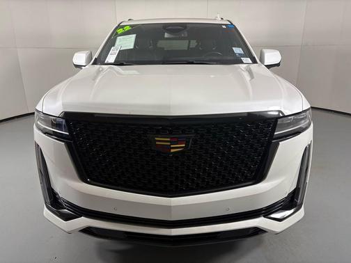 2022 Cadillac Escalade ESV Luxury