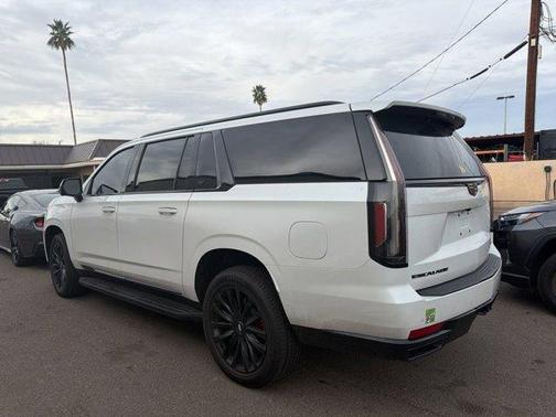2022 Cadillac Escalade ESV Luxury