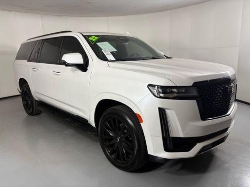 2022 Cadillac Escalade ESV Luxury