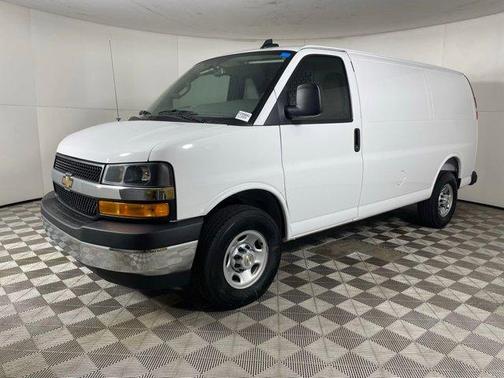 2025 Chevrolet Express 2500 Work Van