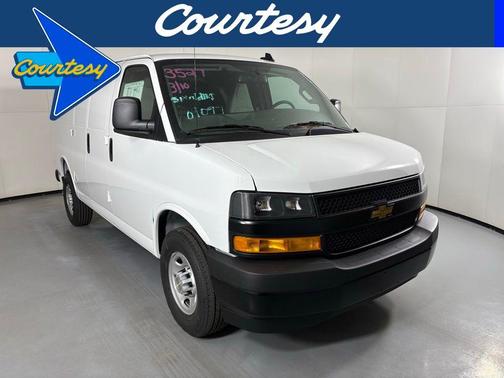 Summit White 2026 Chevrolet Express 2500 Work Van