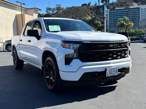 2022 Chevrolet Silverado 1500 Custom