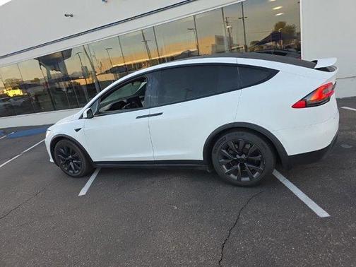 2022 Tesla Model X Plaid