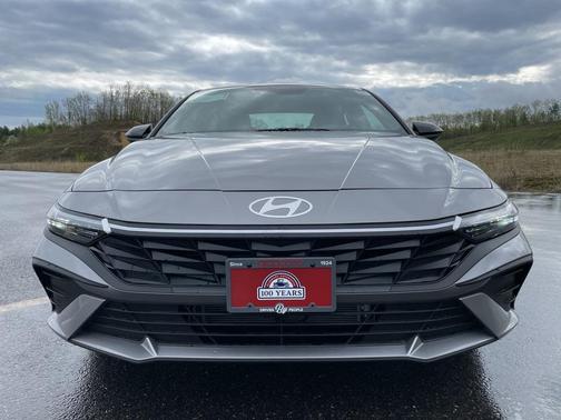 2025 Hyundai ELANTRA HEV SEL Sport