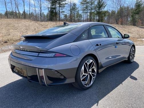 2025 Hyundai IONIQ 6 SEL