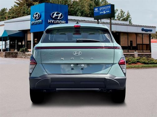 2026 Hyundai KONA SE