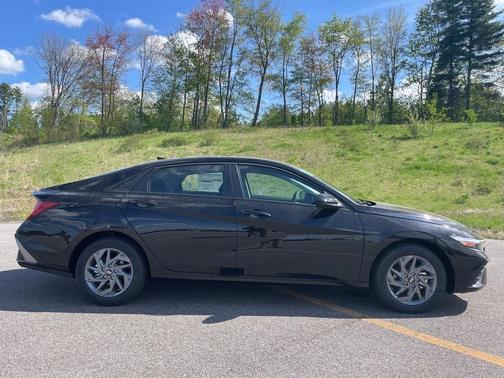 2025 Hyundai ELANTRA HEV Blue