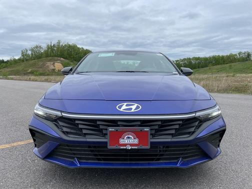 2025 Hyundai ELANTRA HEV SEL Sport