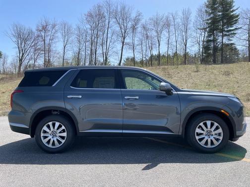 2025 Hyundai PALISADE SE