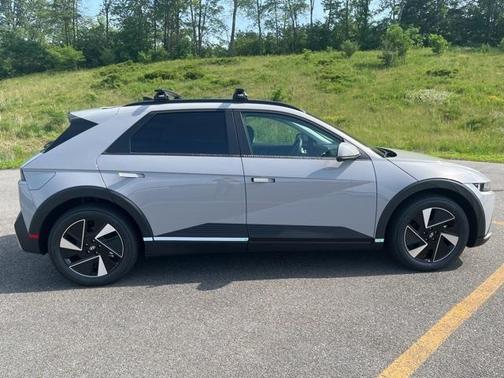 2025 Hyundai IONIQ 5 SEL