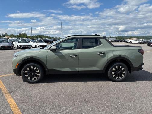 2025 Hyundai SANTA CRUZ SEL Activity