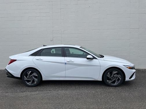 2025 Hyundai ELANTRA HEV Limited