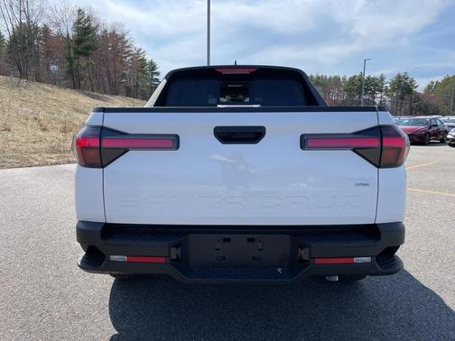 2025 Hyundai SANTA CRUZ SEL Activity