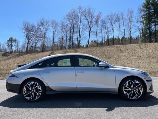 2025 Hyundai IONIQ 6 SEL
