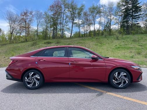 2025 Hyundai ELANTRA HEV Limited