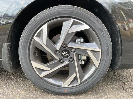2025 Hyundai ELANTRA HEV Limited