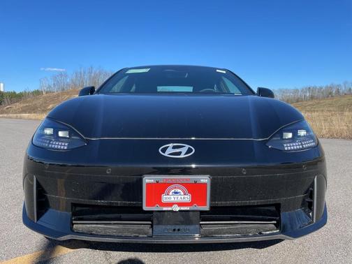 2025 Hyundai IONIQ 6 SEL