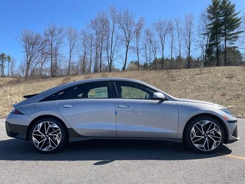 2025 Hyundai IONIQ 6 SEL