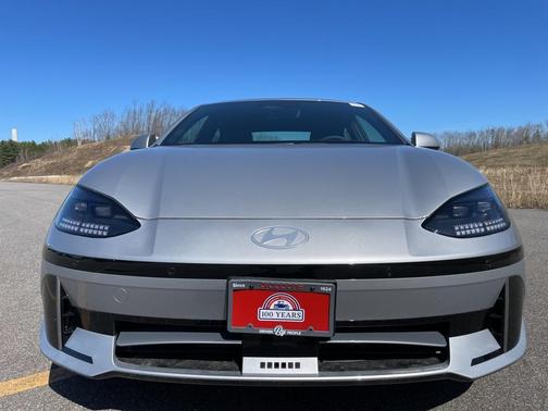 2025 Hyundai IONIQ 6 SEL