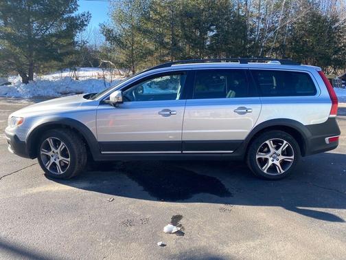 Photo 2 of 32 of 2015 Volvo XC70 T6 Platinum