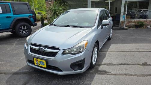 Ice Silver Metallic 2013 Subaru Impreza 2.0i Premium