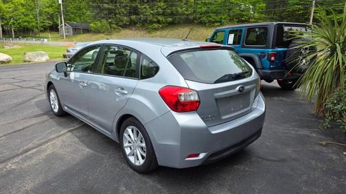 Ice Silver Metallic 2013 Subaru Impreza 2.0i Premium