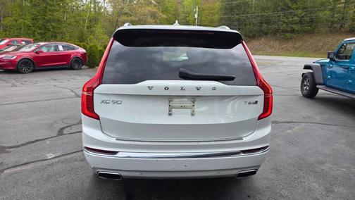 White 2020 Volvo XC90 T6 Inscription 7 Passenger