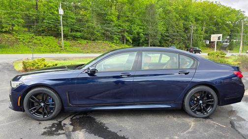 Blue 2021 BMW 750 i xDrive