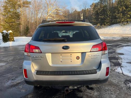2012 Subaru Outback 2.5i Limited