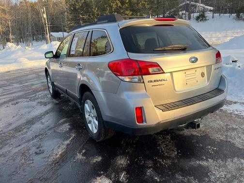 2012 Subaru Outback 2.5i Limited