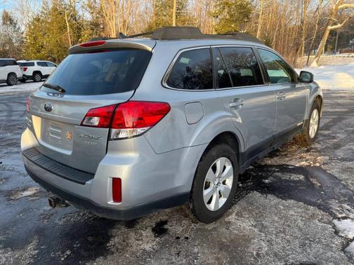 2012 Subaru Outback 2.5i Limited