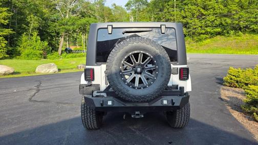 2012 Jeep Wrangler Unlimited Sahara