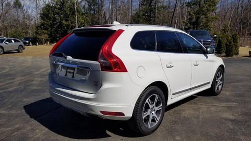 2015 Volvo XC60 T6 Premier Plus